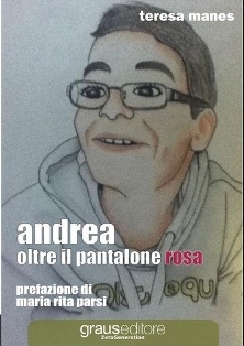 Andrea oltre il pantalone rosa