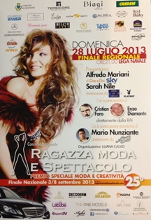 Ragazza Moda e Spettacolo 2013